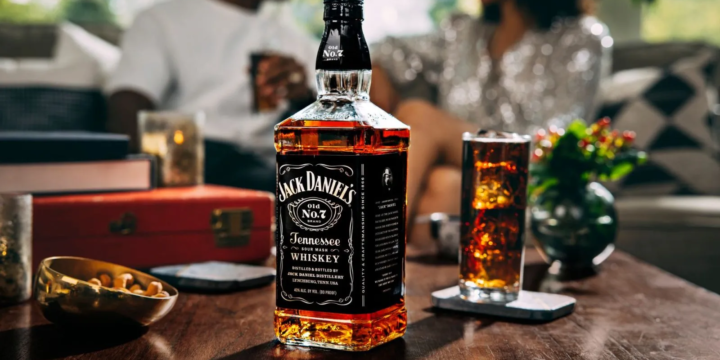 Jack Daniel’s Tennessee Apple Liqueur: A Taste of the Past